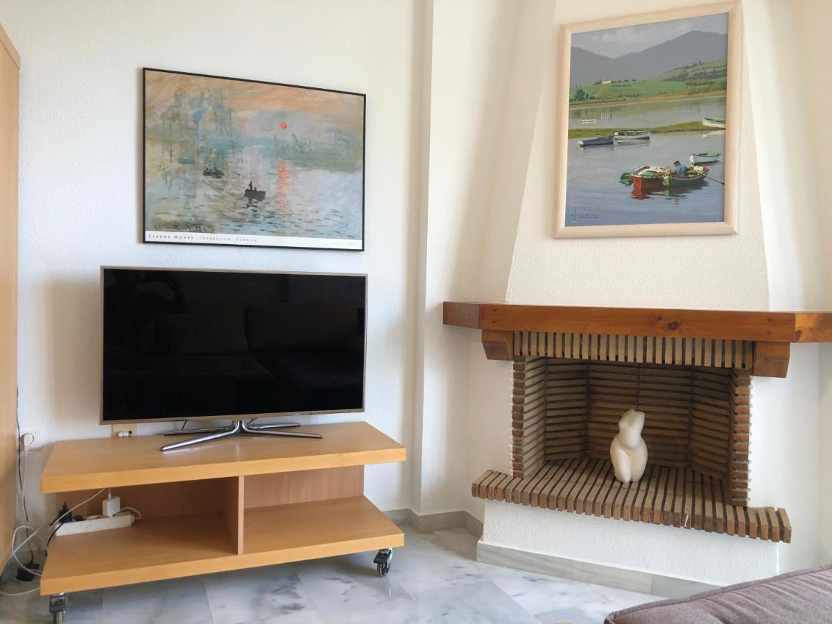El Cortijuelo. Magnificent Triplex Terraced House With Rooftop Of 18M2, Overlooking The Sea. Parking Torremolinos Exterior photo