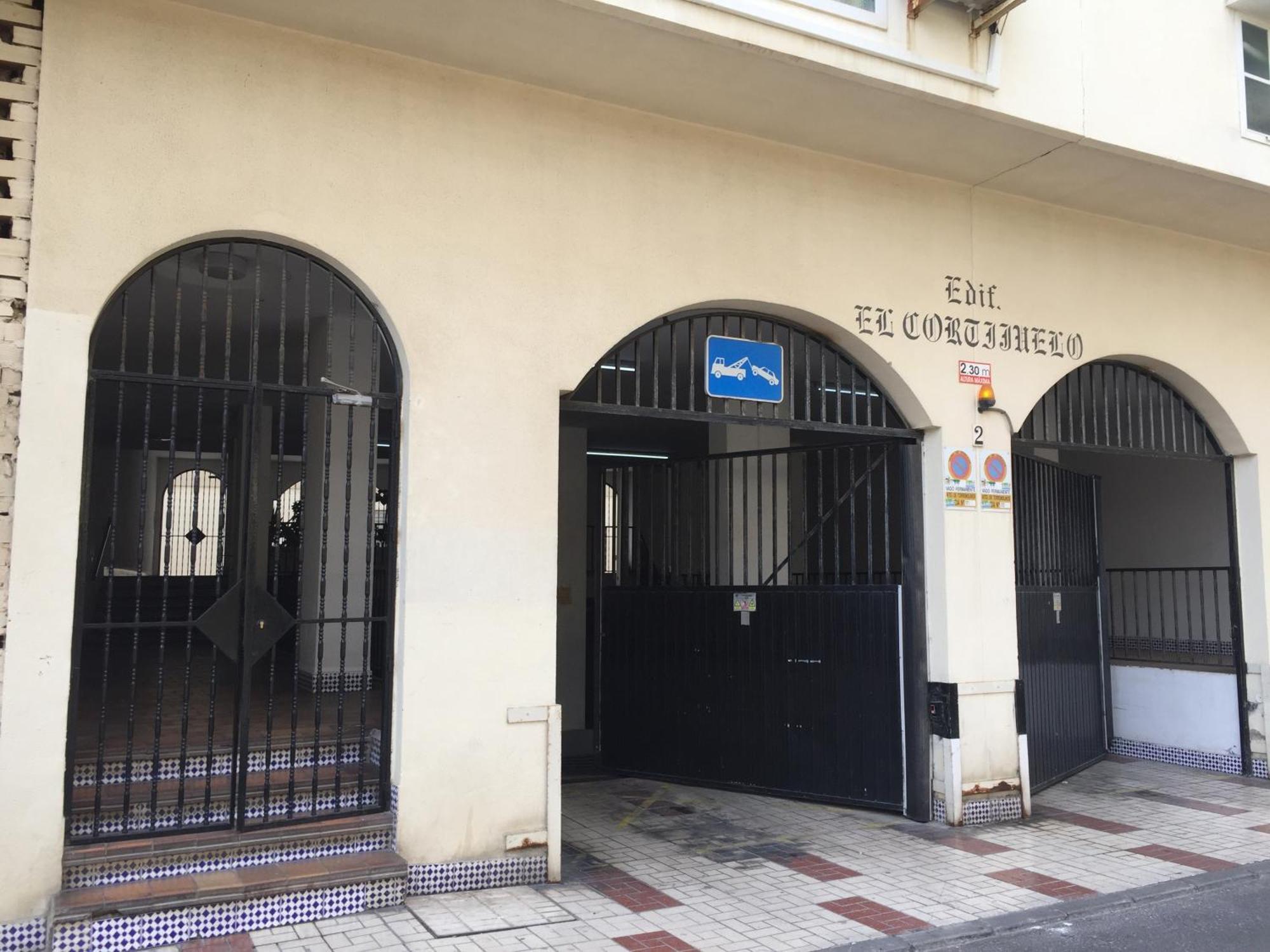 El Cortijuelo. Magnificent Triplex Terraced House With Rooftop Of 18M2, Overlooking The Sea. Parking Torremolinos Exterior photo