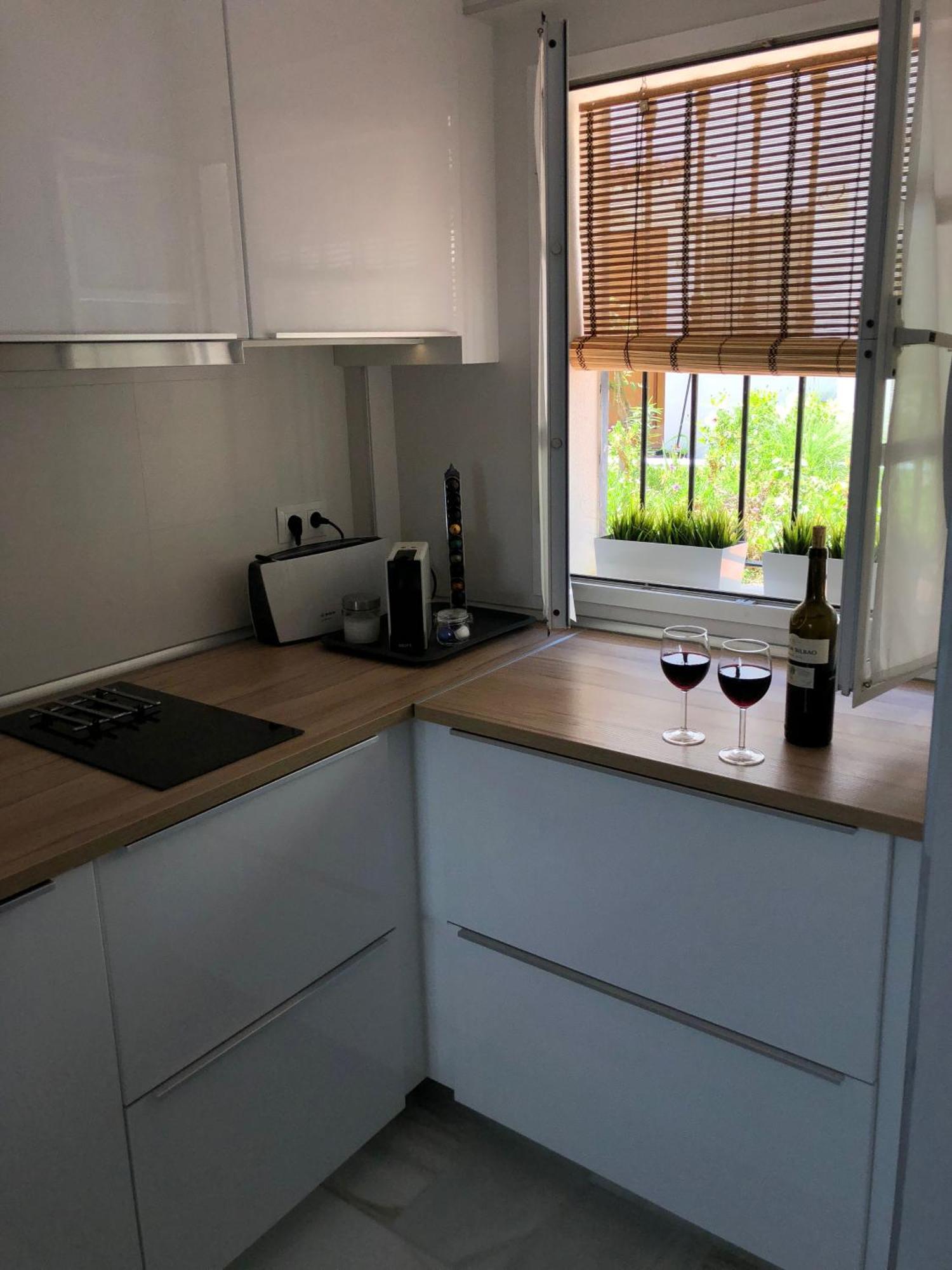 El Cortijuelo. Magnificent Triplex Terraced House With Rooftop Of 18M2, Overlooking The Sea. Parking Torremolinos Exterior photo