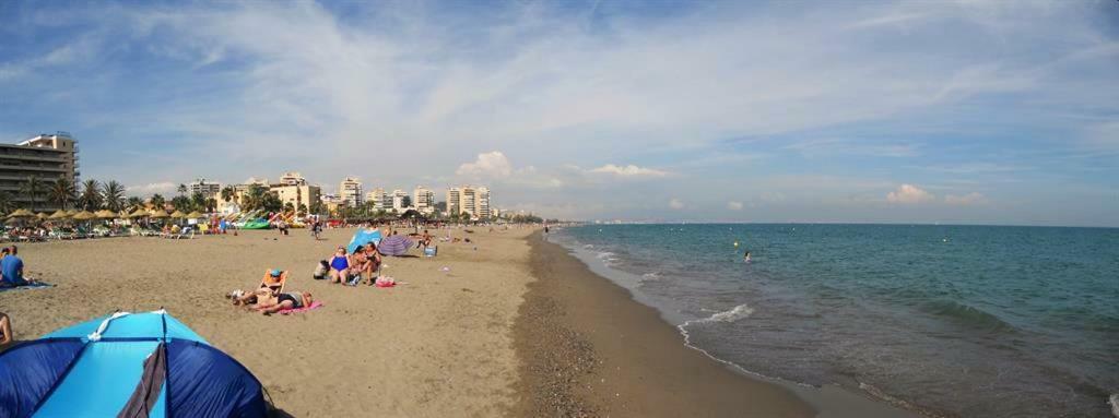El Cortijuelo. Magnificent Triplex Terraced House With Rooftop Of 18M2, Overlooking The Sea. Parking Torremolinos Exterior photo